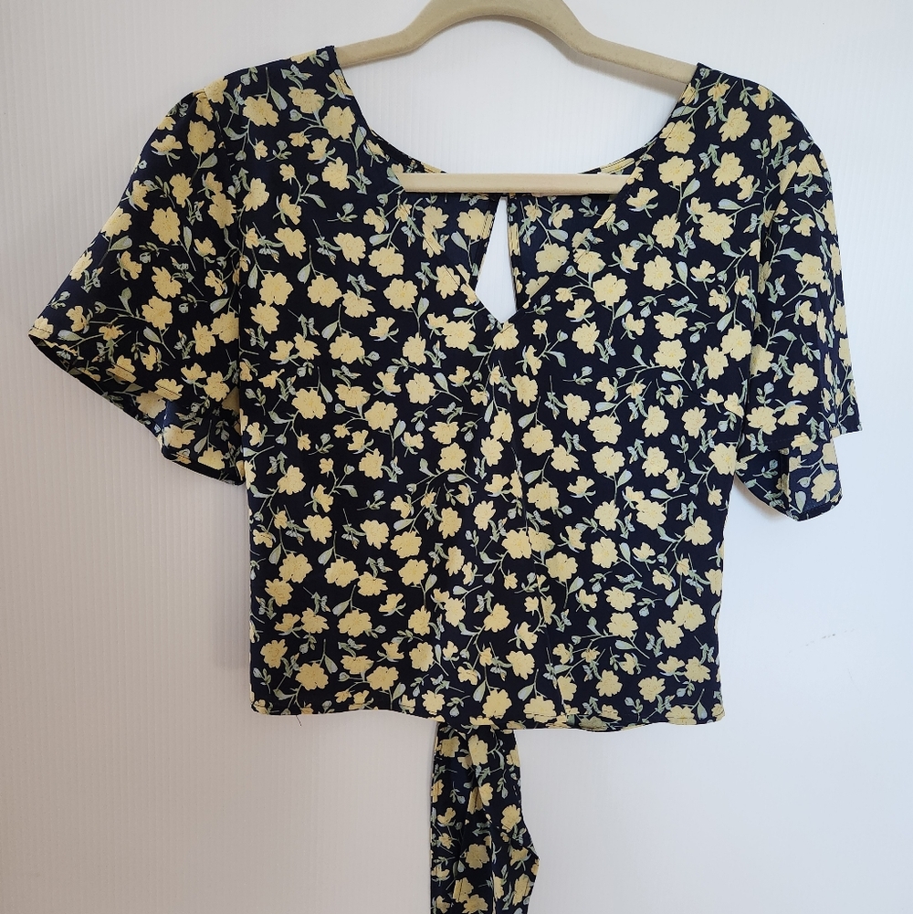 Lush Brie Navy and Yellow Floral Blouse, Size M